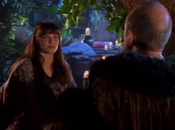 extant_XenaWarriorPrincess_1x05_ThePathNotTaken_02710.jpg