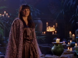 extant_XenaWarriorPrincess_1x05_ThePathNotTaken_02738.jpg