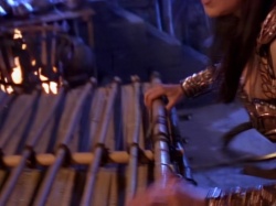 extant_XenaWarriorPrincess_1x05_ThePathNotTaken_03233.jpg