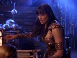 extant_XenaWarriorPrincess_1x05_ThePathNotTaken_03235.jpg