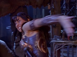 extant_XenaWarriorPrincess_1x05_ThePathNotTaken_03418.jpg