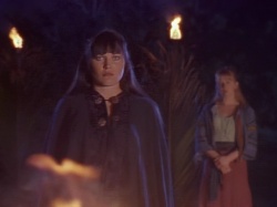 extant_XenaWarriorPrincess_1x05_ThePathNotTaken_03621.jpg