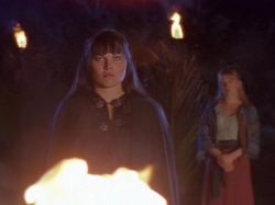 extant_XenaWarriorPrincess_1x05_ThePathNotTaken_03622.jpg