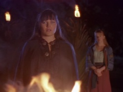 extant_XenaWarriorPrincess_1x05_ThePathNotTaken_03627.jpg