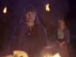 extant_XenaWarriorPrincess_1x05_ThePathNotTaken_03629.jpg