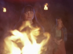 extant_XenaWarriorPrincess_1x05_ThePathNotTaken_03631.jpg