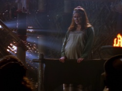 extant_XenaWarriorPrincess_1x06_TheReckoning_02207.jpg