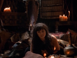 extant_XenaWarriorPrincess_4x01-AdventuresInTheSinTrade_00709.jpg