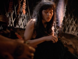 extant_XenaWarriorPrincess_4x01-AdventuresInTheSinTrade_00739.jpg