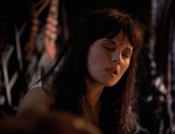 extant_XenaWarriorPrincess_4x01-AdventuresInTheSinTrade_00764.jpg