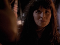 extant_XenaWarriorPrincess_4x01-AdventuresInTheSinTrade_00772.jpg