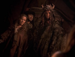 extant_XenaWarriorPrincess_4x01-AdventuresInTheSinTrade_00817.jpg