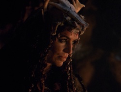 extant_XenaWarriorPrincess_4x01-AdventuresInTheSinTrade_00837.jpg