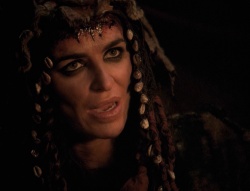 extant_XenaWarriorPrincess_4x01-AdventuresInTheSinTrade_00841.jpg