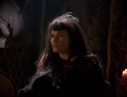 extant_XenaWarriorPrincess_4x01-AdventuresInTheSinTrade_00863.jpg