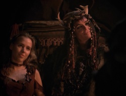 extant_XenaWarriorPrincess_4x01-AdventuresInTheSinTrade_00890.jpg