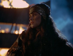 extant_XenaWarriorPrincess_4x01-AdventuresInTheSinTrade_01581.jpg