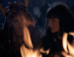 extant_XenaWarriorPrincess_4x01-AdventuresInTheSinTrade_02157.jpg