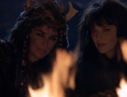 extant_XenaWarriorPrincess_4x01-AdventuresInTheSinTrade_02166.jpg