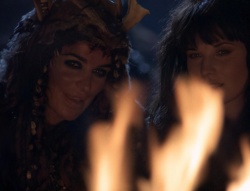 extant_XenaWarriorPrincess_4x01-AdventuresInTheSinTrade_02176.jpg