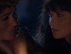 extant_XenaWarriorPrincess_4x01-AdventuresInTheSinTrade_02226.jpg