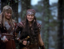 extant_XenaWarriorPrincess_4x01-AdventuresInTheSinTrade_02325.jpg