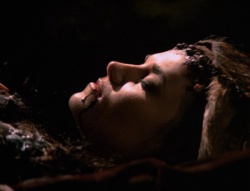 extant_XenaWarriorPrincess_4x01-AdventuresInTheSinTrade_02475.jpg