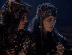 extant_XenaWarriorPrincess_4x01-AdventuresInTheSinTrade_02519.jpg