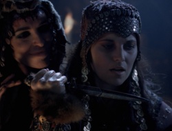 extant_XenaWarriorPrincess_4x01-AdventuresInTheSinTrade_02537.jpg