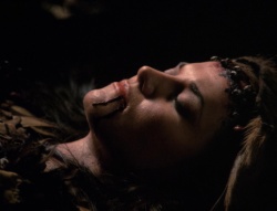 extant_XenaWarriorPrincess_4x01-AdventuresInTheSinTrade_02605.jpg