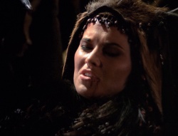 extant_XenaWarriorPrincess_4x01-AdventuresInTheSinTrade_02856.jpg