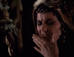 extant_XenaWarriorPrincess_4x01-AdventuresInTheSinTrade_02870.jpg