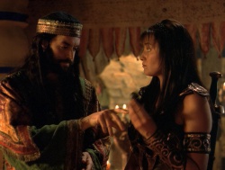 extant_XenaWarriorPrincess_4x14_Devi_02071.jpg