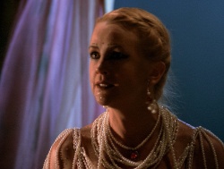 extant_XenaWarriorPrincess_4x14_Devi_02364.jpg