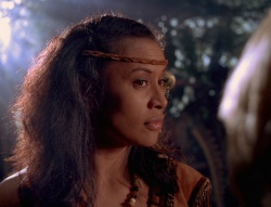 extant_XenaWarriorPrincess_6x01-ComingHome_00856.jpg