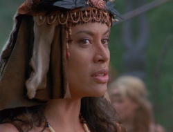 extant_XenaWarriorPrincess_6x01-ComingHome_02075.jpg