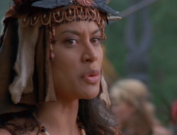 extant_XenaWarriorPrincess_6x01-ComingHome_02081.jpg