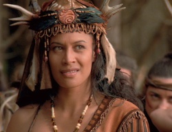 extant_XenaWarriorPrincess_6x01-ComingHome_02727.jpg