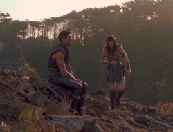 extant_XenaWarriorPrincess_6x01-ComingHome_03539.jpg