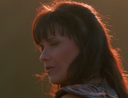 extant_XenaWarriorPrincess_6x01-ComingHome_03633.jpg