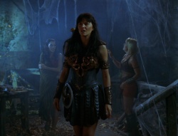 extant_XenaWarriorPrincess_6x02-TheHauntingOfAmphipolis_00152.jpg