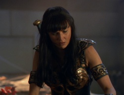 extant_XenaWarriorPrincess_6x02-TheHauntingOfAmphipolis_00604.jpg