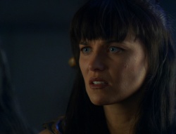 extant_XenaWarriorPrincess_6x02-TheHauntingOfAmphipolis_00965.jpg