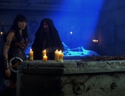 extant_XenaWarriorPrincess_6x02-TheHauntingOfAmphipolis_00978.jpg