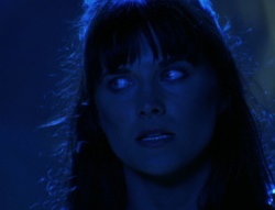 extant_XenaWarriorPrincess_6x02-TheHauntingOfAmphipolis_01140.jpg