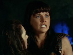 extant_XenaWarriorPrincess_6x02-TheHauntingOfAmphipolis_01327.jpg