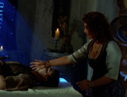 extant_XenaWarriorPrincess_6x02-TheHauntingOfAmphipolis_01452.jpg