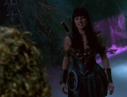 extant_XenaWarriorPrincess_6x02-TheHauntingOfAmphipolis_02455.jpg