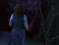 extant_XenaWarriorPrincess_6x02-TheHauntingOfAmphipolis_02473.jpg