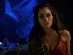 extant_XenaWarriorPrincess_6x02-TheHauntingOfAmphipolis_02761.jpg